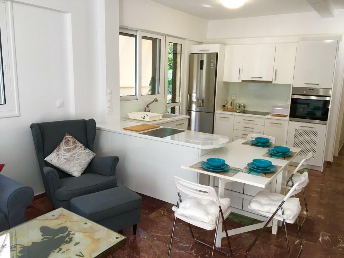 Sea Star Luxury Apartment Atene Esterno foto