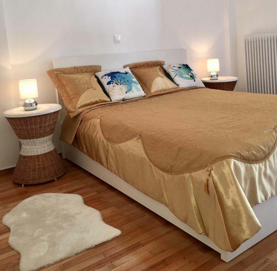 Sea Star Luxury Apartment Atene Esterno foto